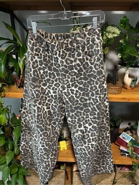Altar'd State Wendy Leopard Barrel Pant | Medium